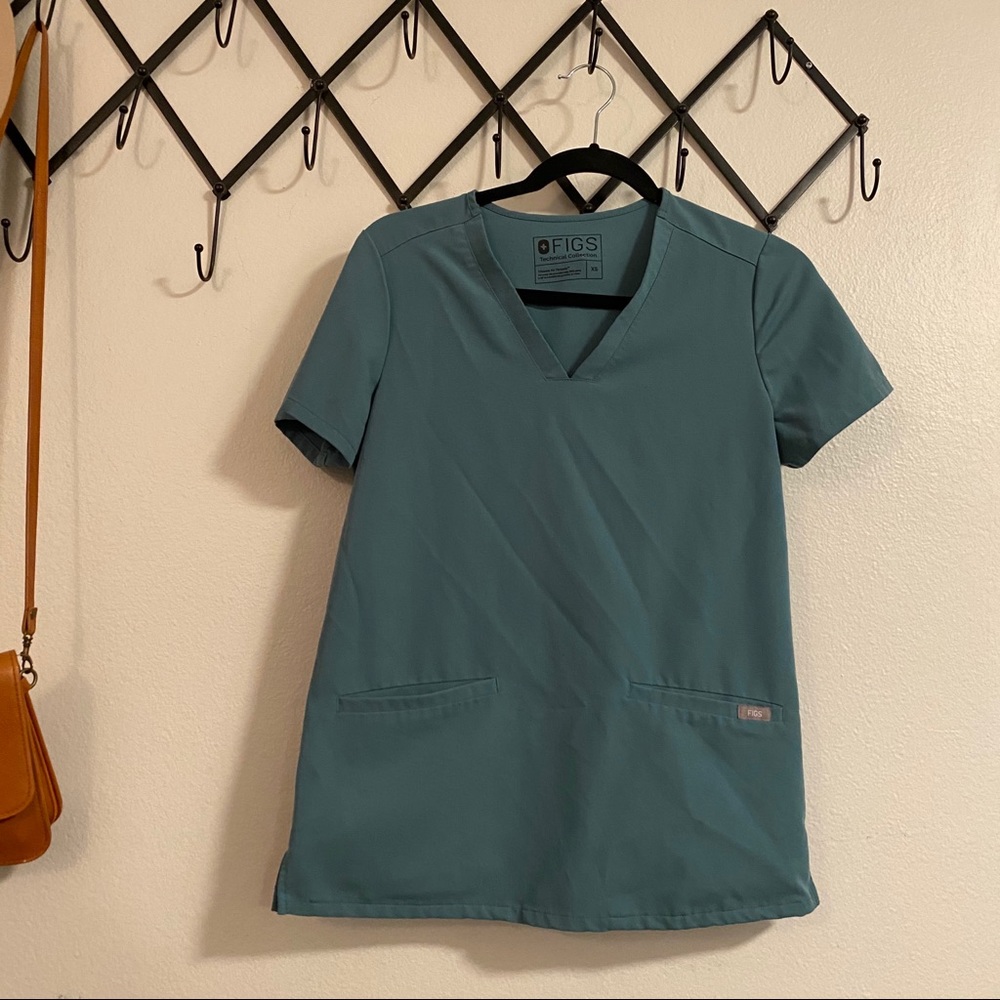 FIGS LIMITED EDITION TEAL SCRUB TOP
